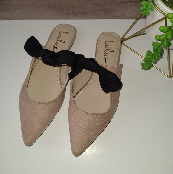 New Blush Suede Pointed Toe Bow Mules - Picture 4 of 5